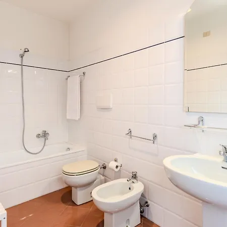 Daire Lavarello By Interhome Domaso