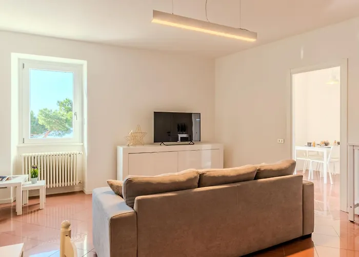 Lavarello By Interhome 도마소